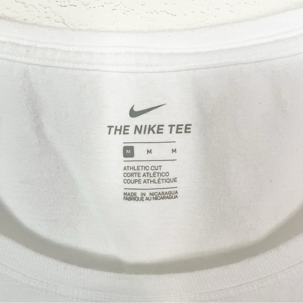 Nike Women’s Short Sleeve Scoop Neck White “Just Do It” Printed Tee Size Medium - Picture 4 of 6